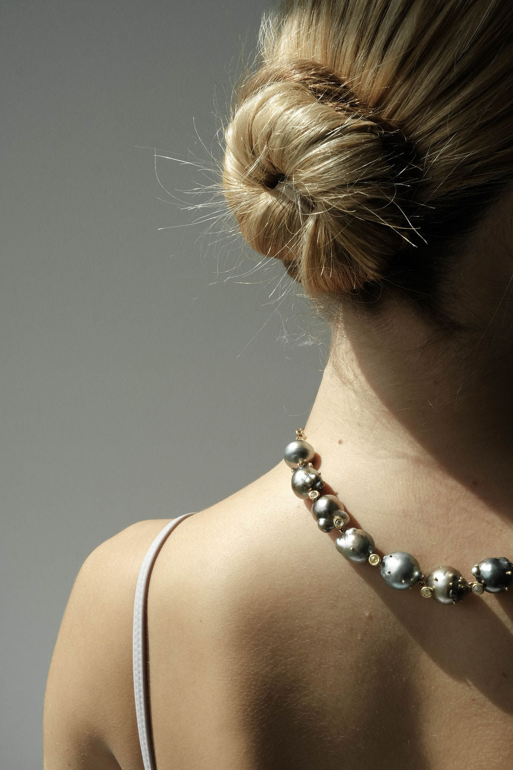 Moorea Black Tahitian Pearl and Diamond Bracelet