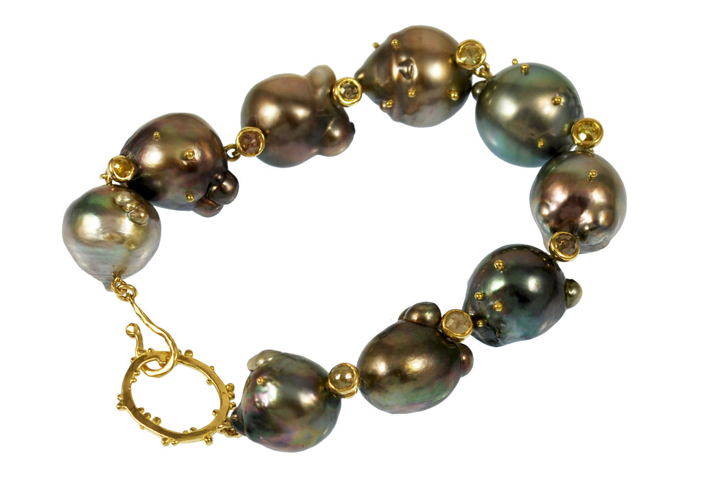 Moorea Black Tahitian Pearl and Diamond Bracelet