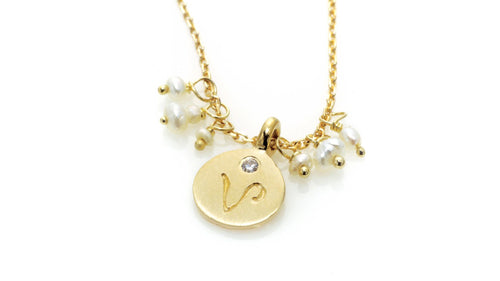 Classic / Pearl Love Letter necklace
